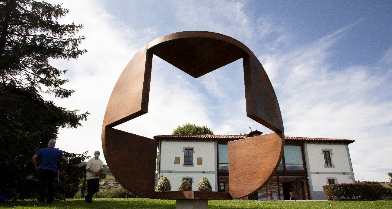 Las seis caras del cubo, cubo estrella circular